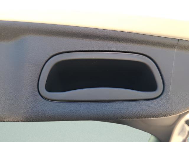 New 2026 Jeep Compass Latitude AWD/4WD image 23