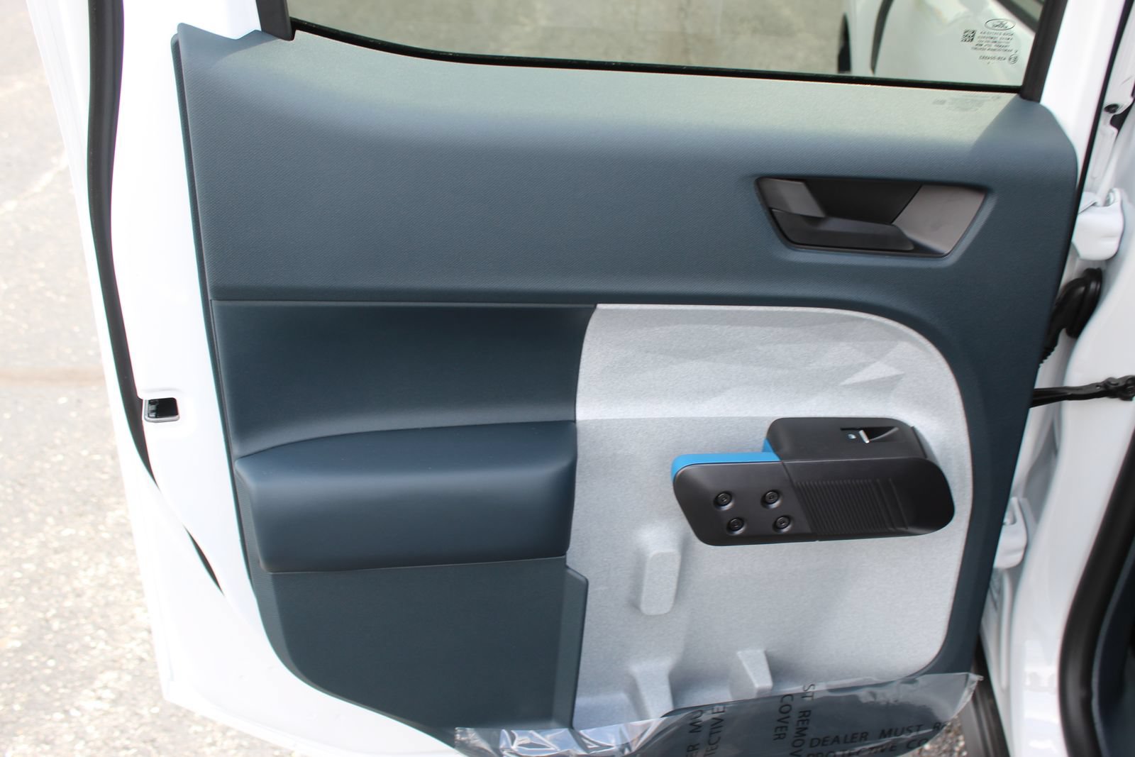 New 2025 Ford Maverick XLT w/ XLT Luxury Package FWD image 15