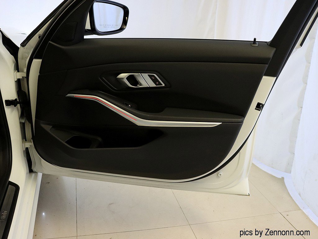 Certified 2023 BMW 330i xDrive Sedan w/ Convenience Package image 30