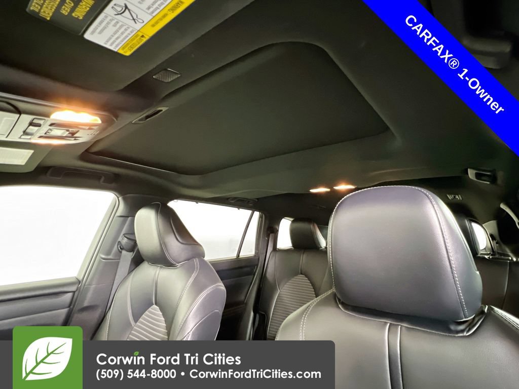 Used 2021 Toyota Highlander XSE AWD/4WD image 25