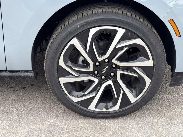 New 2026 Lincoln Navigator Reserve image 9