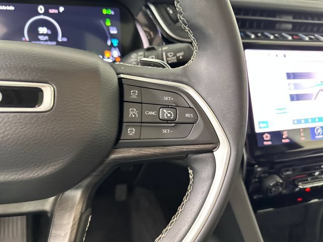 Used 2022 Jeep Grand Cherokee Limited 4xe AWD/4WD image 16