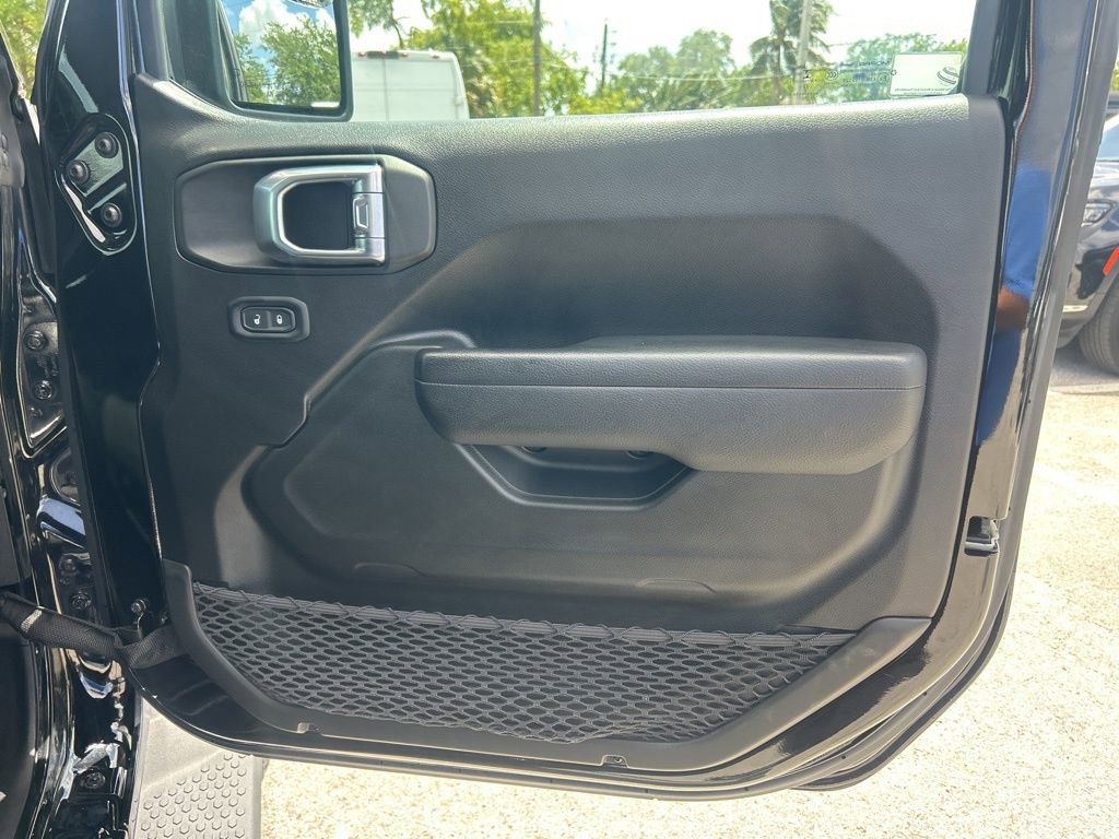 Used 2023 Jeep Wrangler Sport S image 26