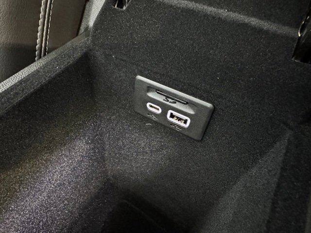 New 2025 Cadillac XT6 Premium Luxury image 28