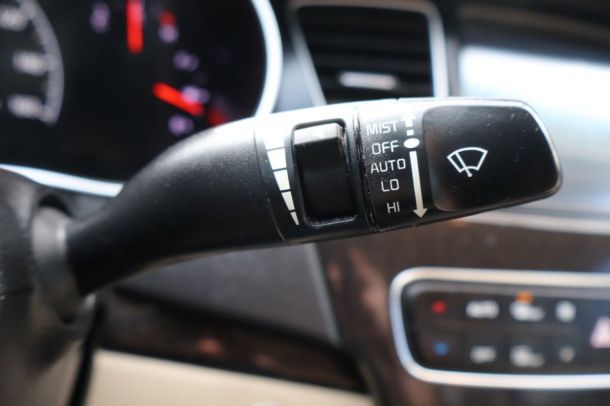 Used 2014 Kia Cadenza Premium w/ Luxury Package image 33