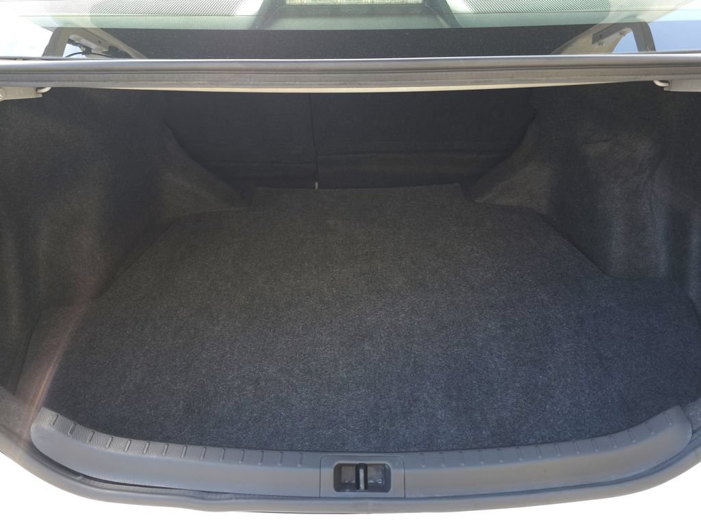 Used 2019 Toyota Corolla LE FWD image 19