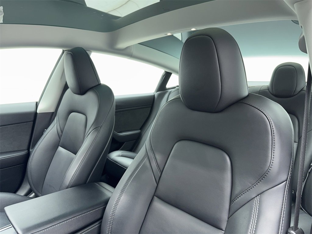 Used 2023 Tesla Model 3 Standard Range image 38
