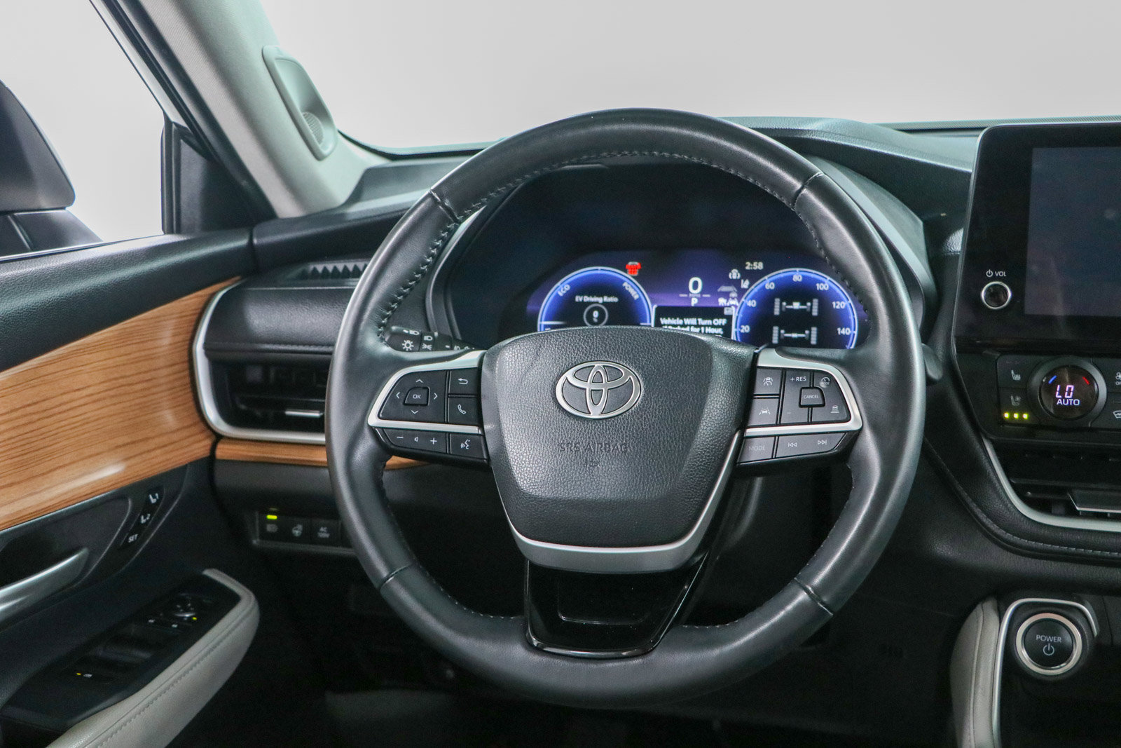 Used 2025 Toyota Grand Highlander AWD Hybrid image 12