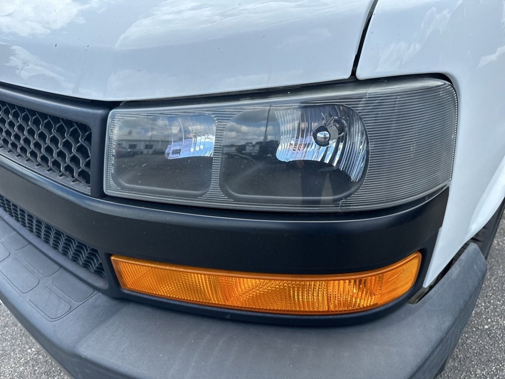 Used 2018 Chevrolet Express 2500 Work Van image 37