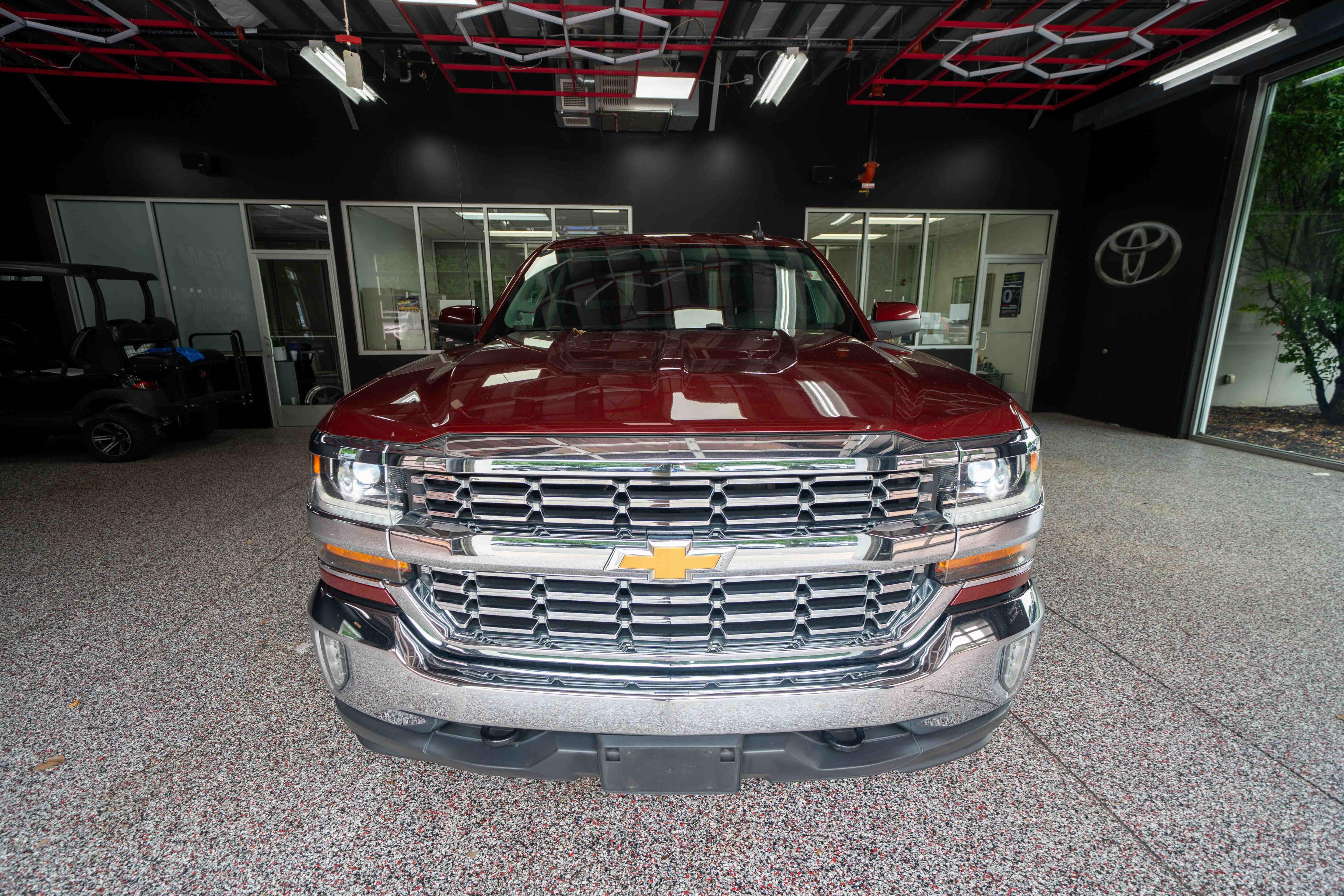 Used 2017 Chevrolet Silverado 1500 LT w/ All Star Edition AWD/4WD image 6