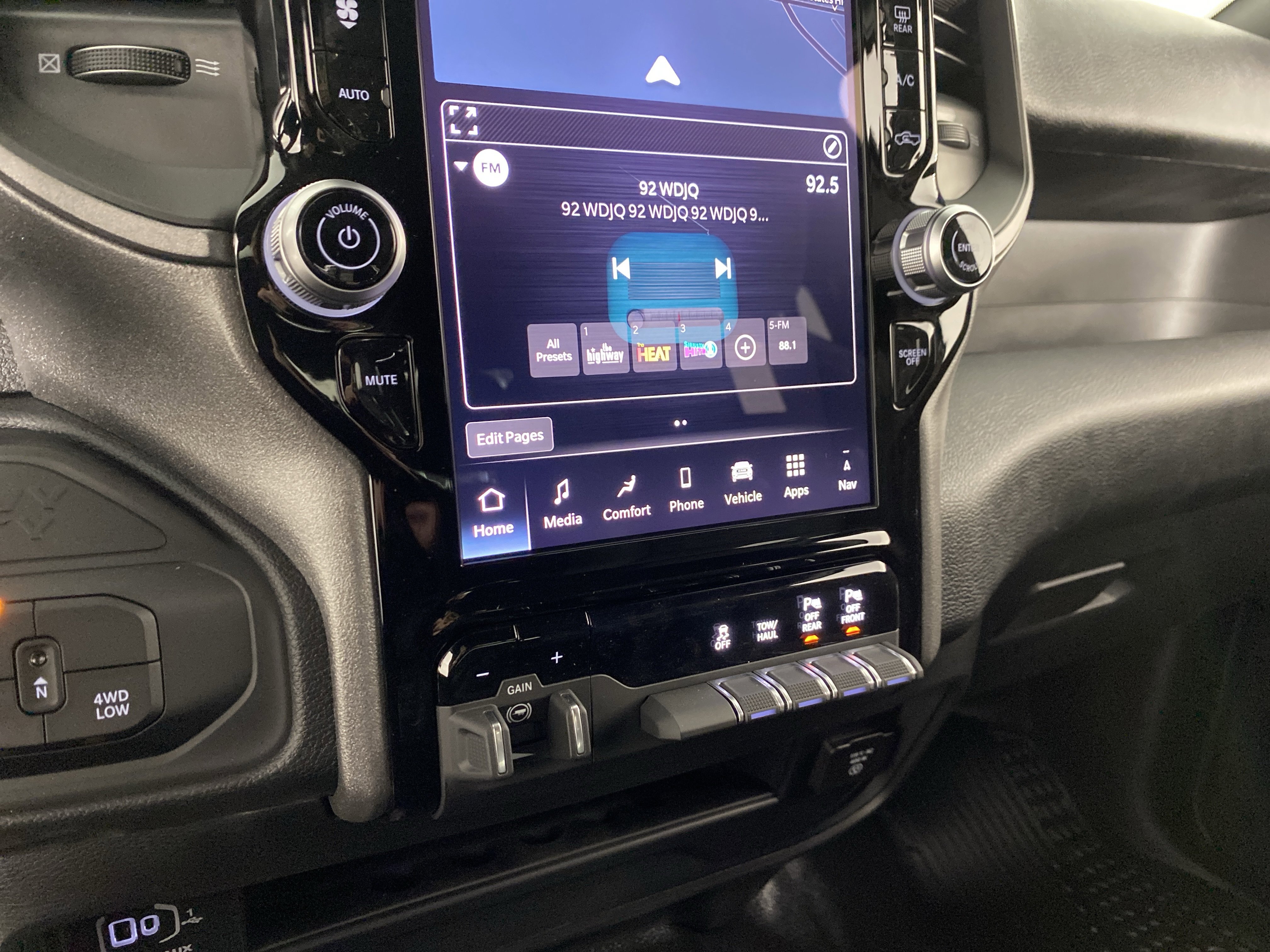 New 2026 RAM 2500 Tradesman image 25