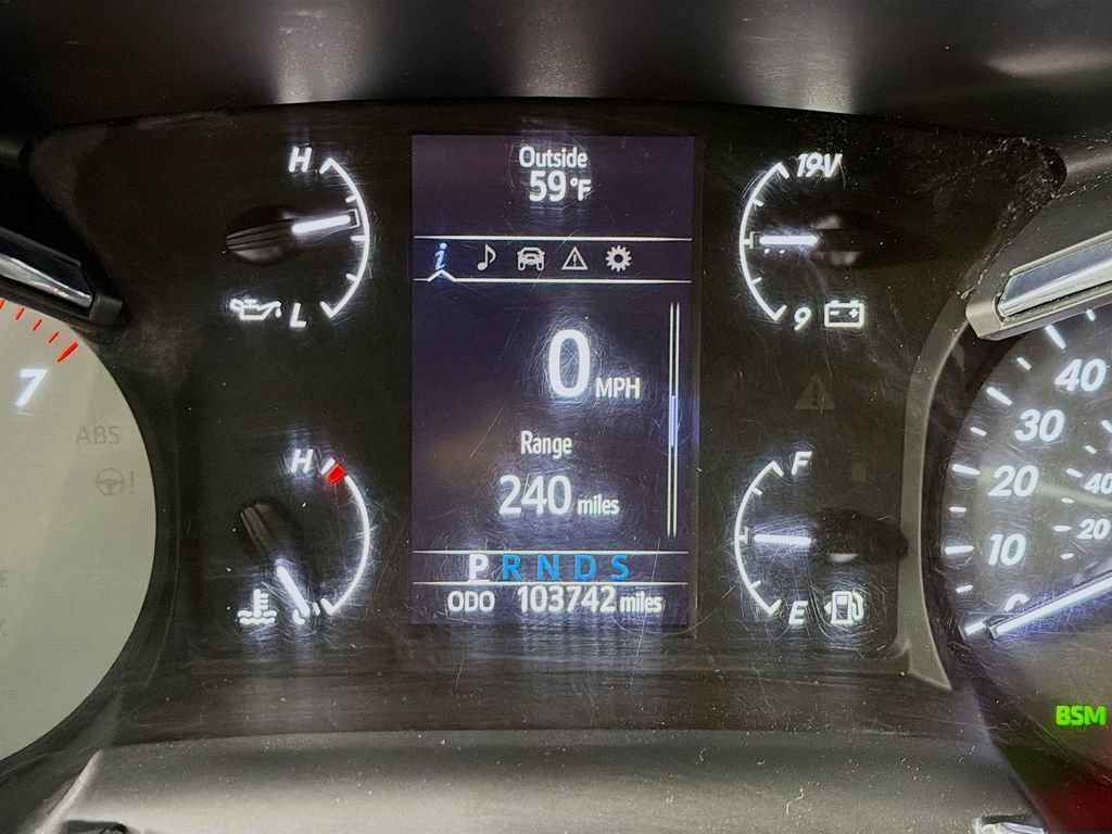 Used 2018 Toyota Sequoia SR5 image 14