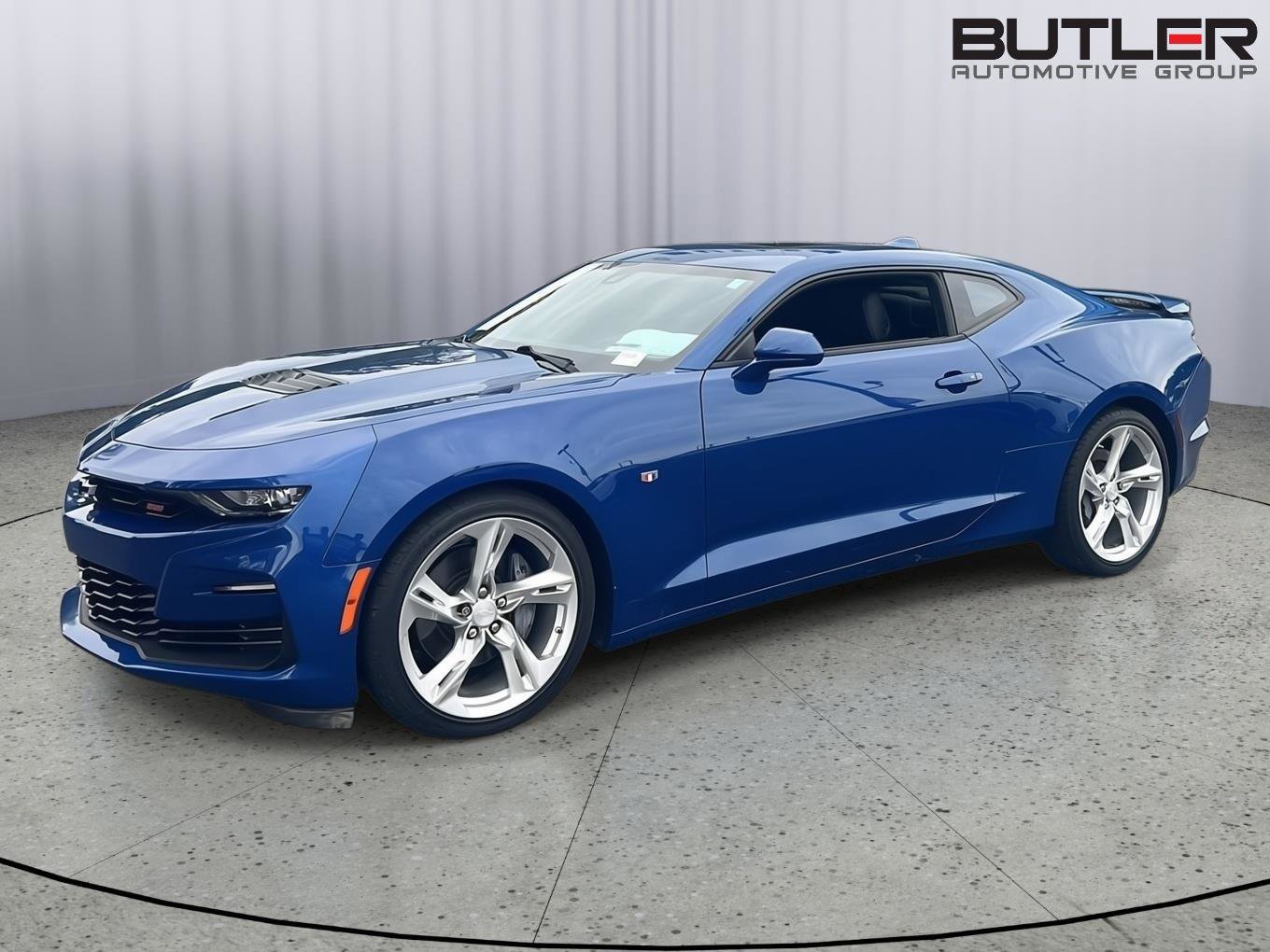 Used 2020 Chevrolet Camaro SS RWD image 1