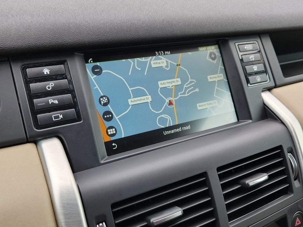 Used 2019 Land Rover Discovery Sport HSE image 17