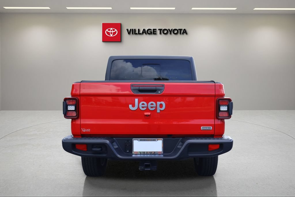 Used 2020 Jeep Gladiator Overland AWD/4WD image 4