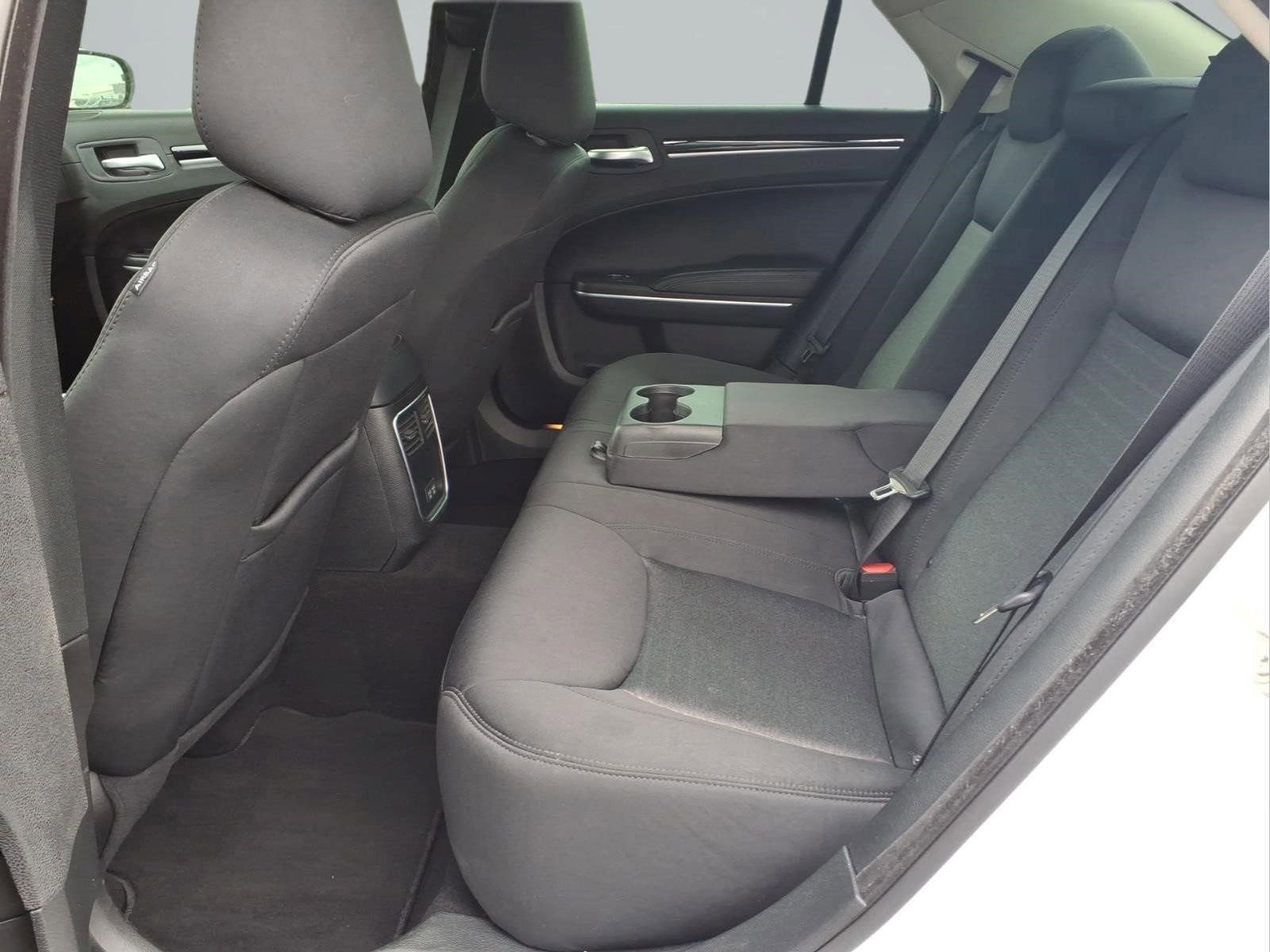 Used 2023 Chrysler 300 Touring RWD image 21