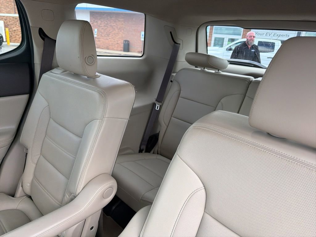 Used 2017 GMC Acadia Denali w/ Technology Package image 9