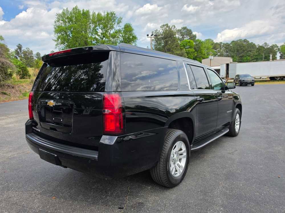 Used 2017 Chevrolet Suburban LT AWD/4WD image 3