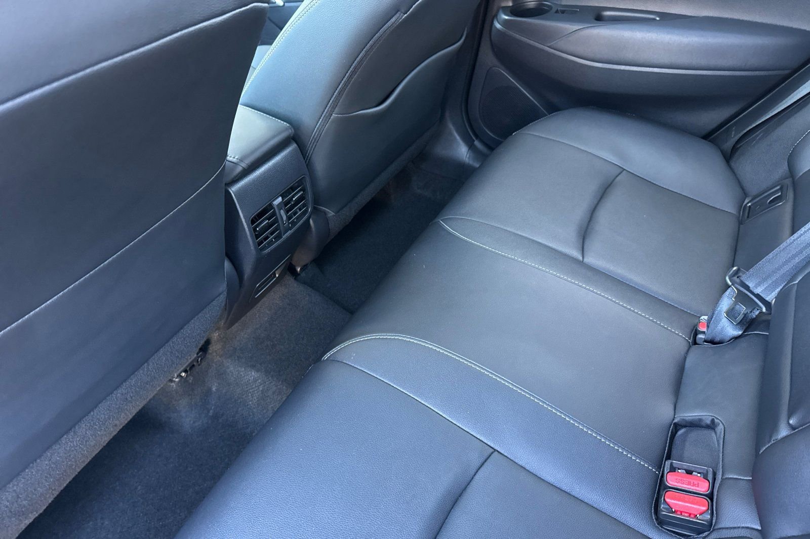 Certified 2024 Toyota Corolla Cross XLE w/ Convenience Package image 16