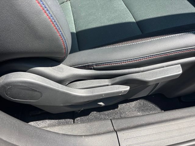 Certified 2024 Chevrolet Equinox EV RS FWD image 14