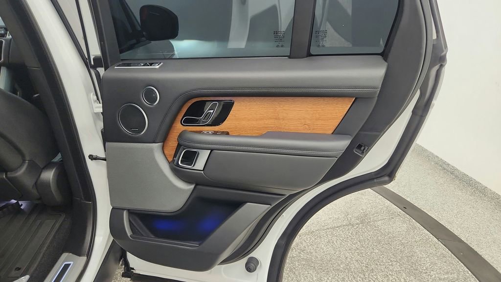 Used 2019 Land Rover Range Rover Supercharged AWD/4WD image 28