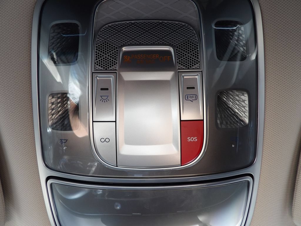 Used 2025 Genesis GV70 2.5T AWD/4WD image 43