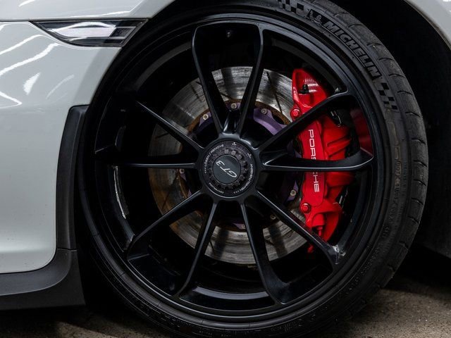 Used 2015 Porsche 911 GT3 w/ Carbon Interior Package RWD image 16