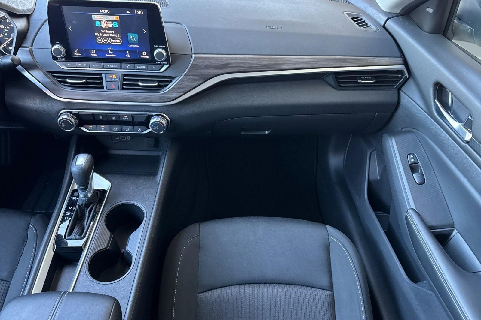 Used 2025 Nissan Altima 2.5 SV image 28