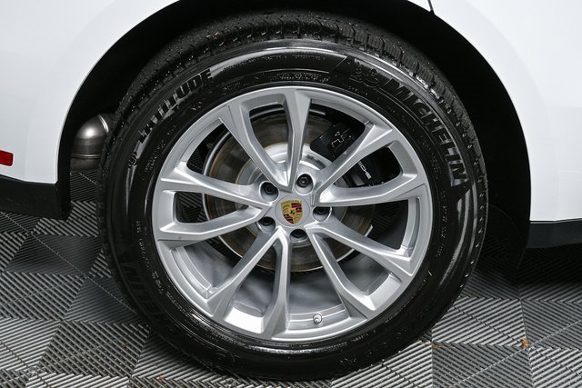 New 2025 Porsche Macan image 44