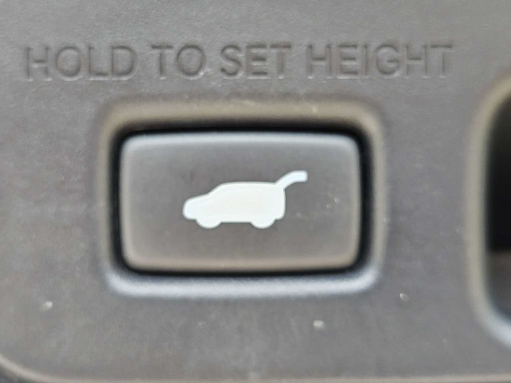 Used 2023 Acura MDX w/ Advance Package AWD/4WD image 13