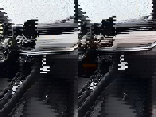 New 2026 Jeep Compass Limited image 25