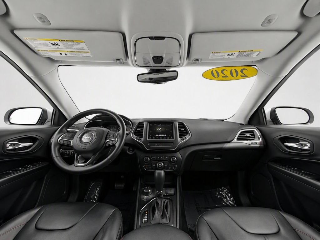 Used 2020 Jeep Cherokee Trailhawk AWD/4WD image 22