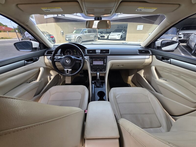 Used 2015 Volkswagen Passat 1.8T Limited Edition FWD image 14