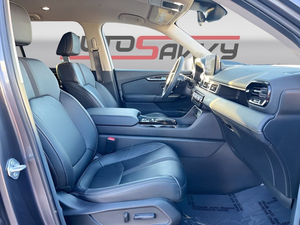 Used 2025 Honda Pilot EX-L image 28