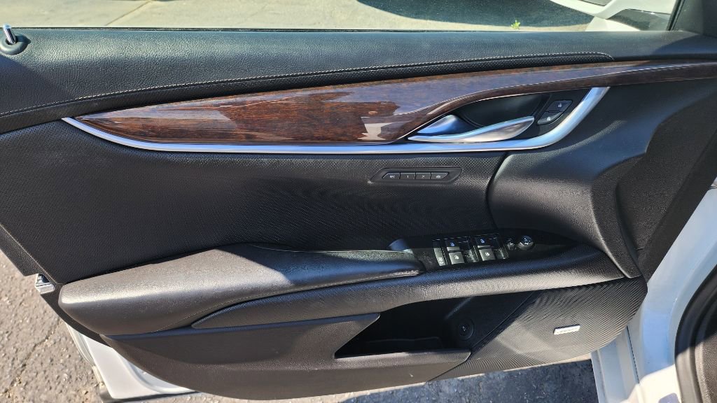 Used 2016 Cadillac XTS Premium FWD image 10