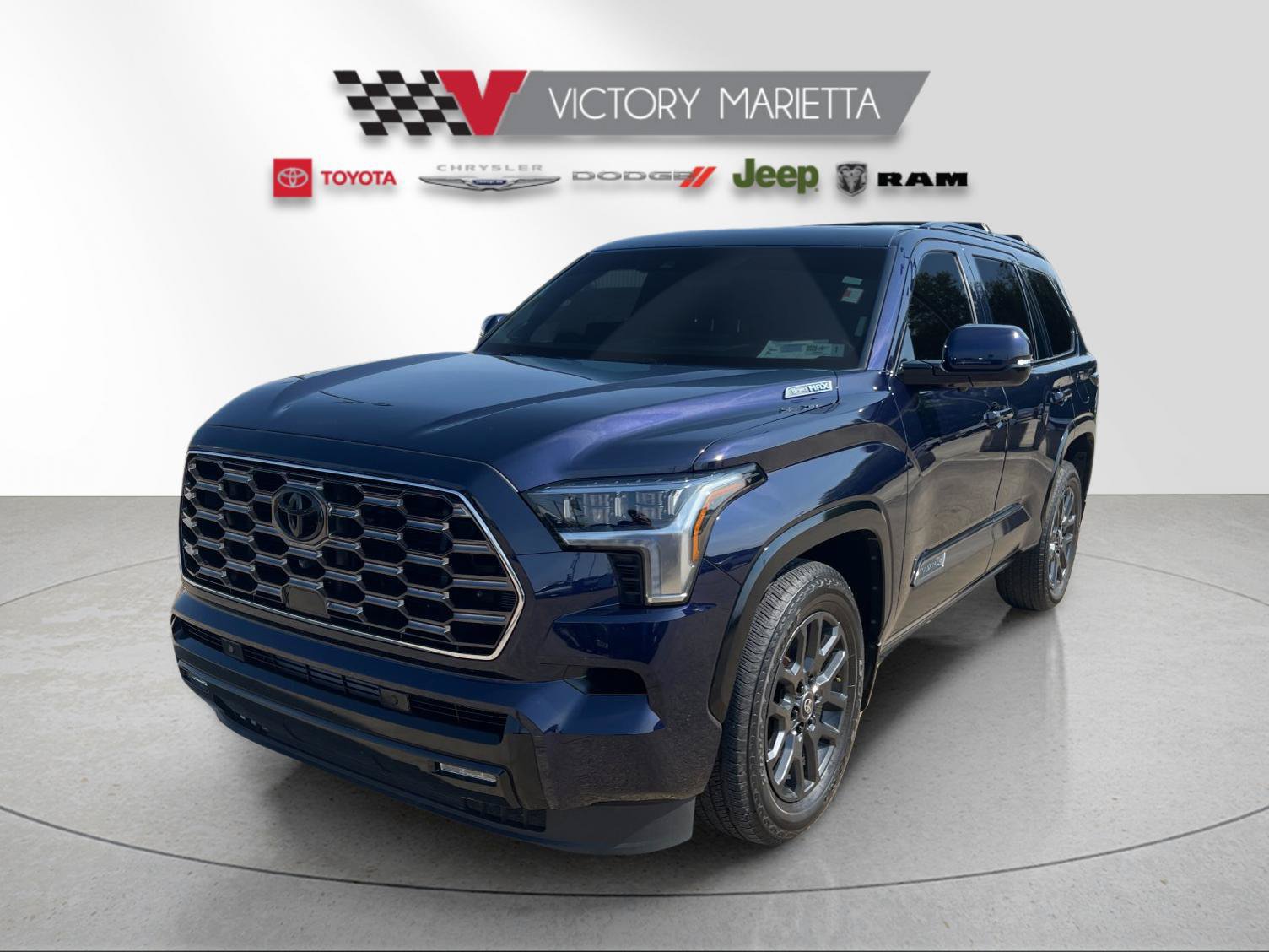 Used 2026 Toyota Sequoia Platinum AWD/4WD image 1