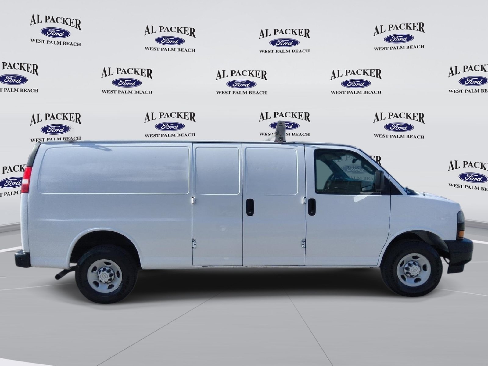 Used 2020 Chevrolet Express 2500 Extended w/ Driver Convenience Package RWD image 6