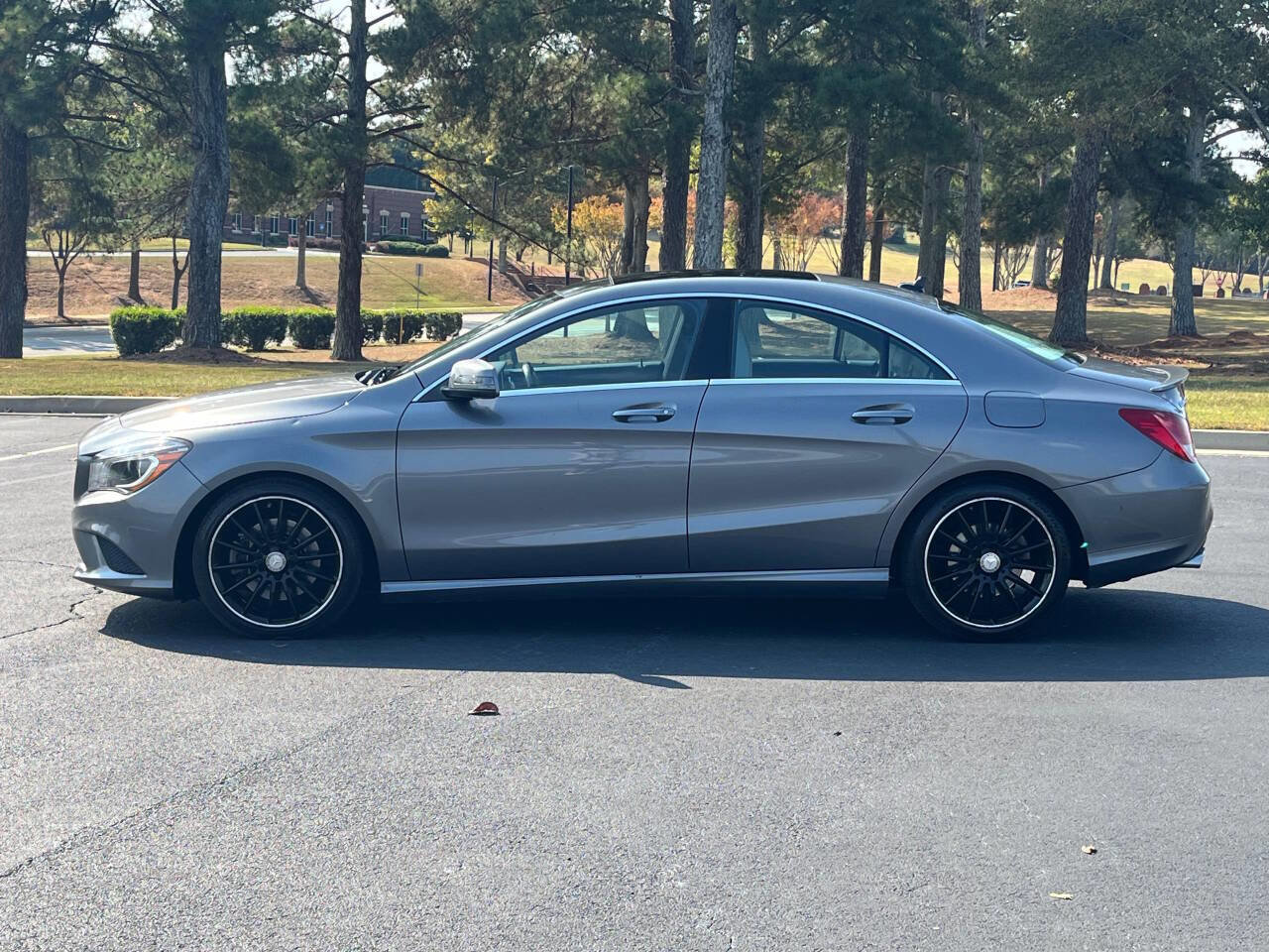 Used 2014 Mercedes-Benz CLA 250 image 4