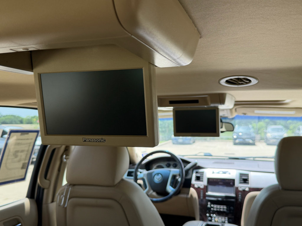 Used 2013 Cadillac Escalade ESV Luxury RWD image 31