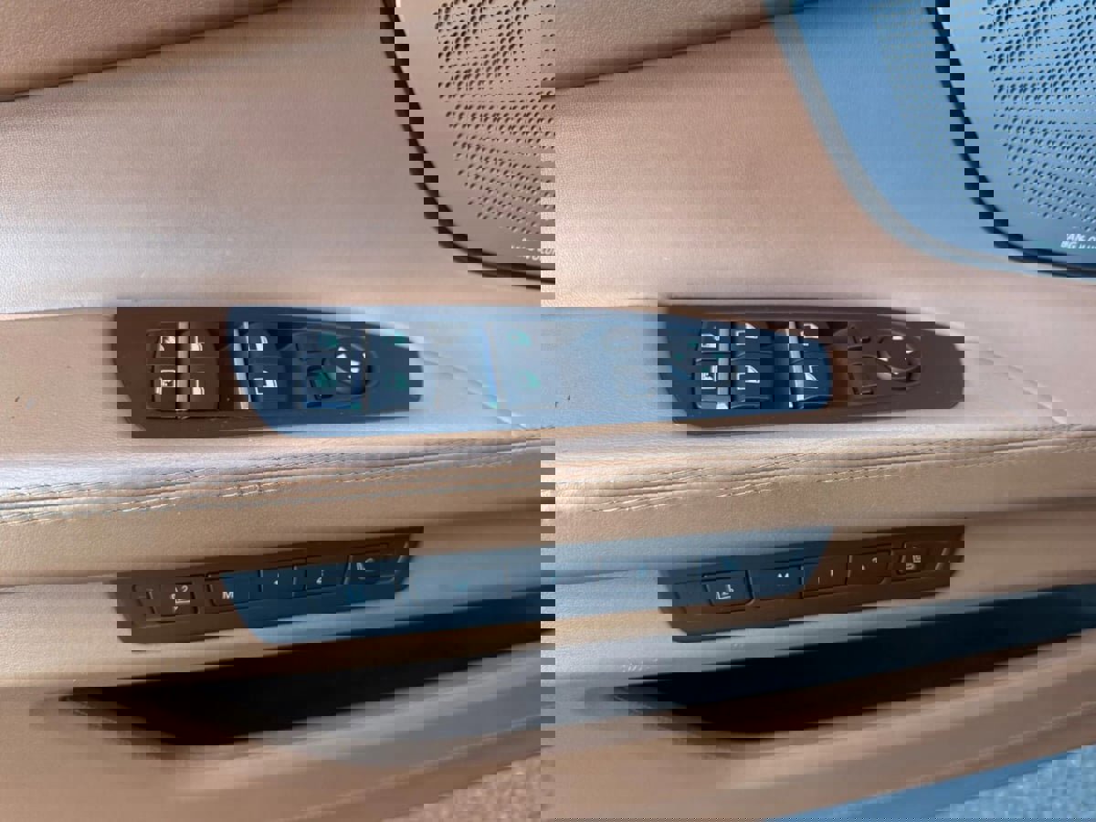 Used 2013 BMW ALPINA B7 image 38