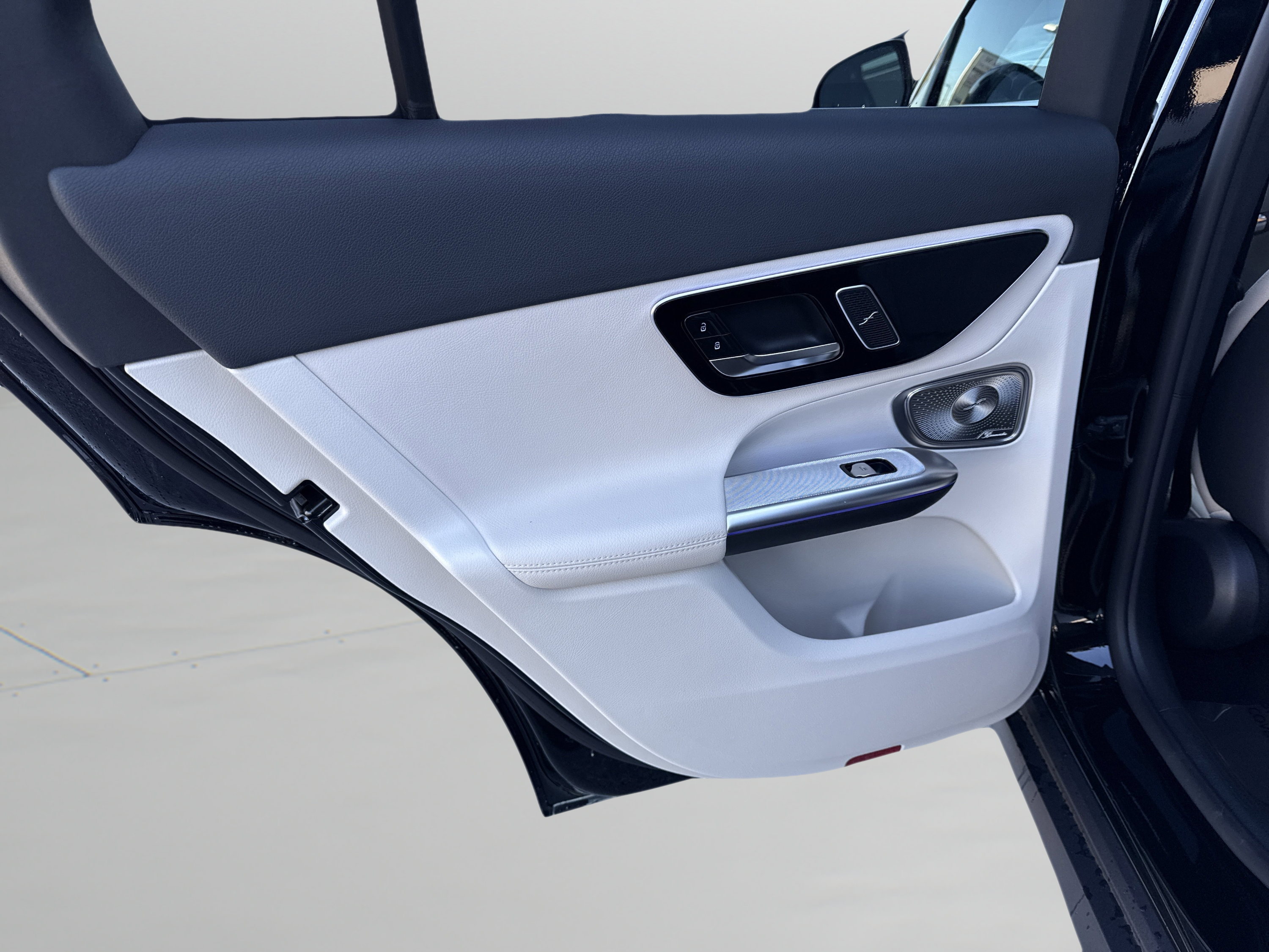 Certified 2026 Mercedes-Benz GLC 300 image 31
