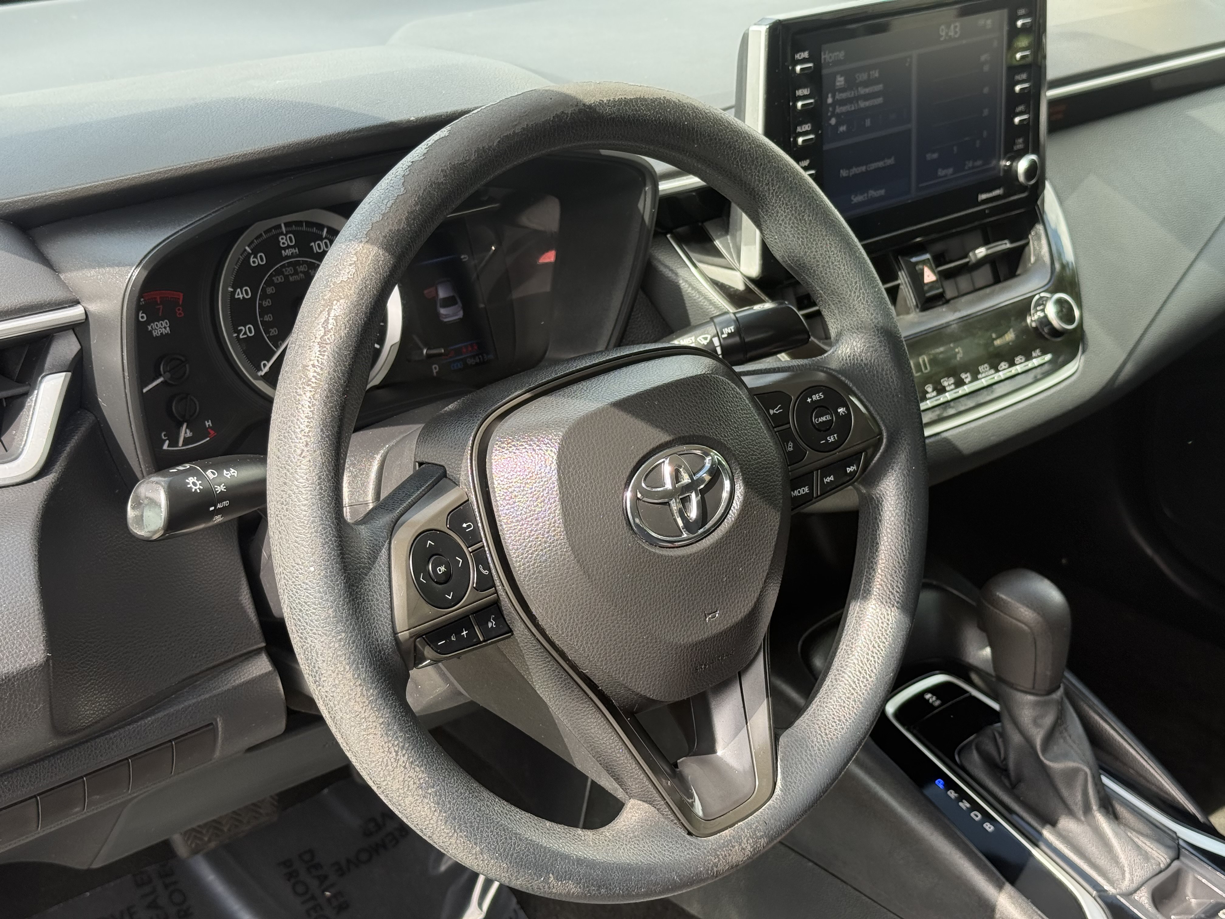 Used 2021 Toyota Corolla LE FWD image 12