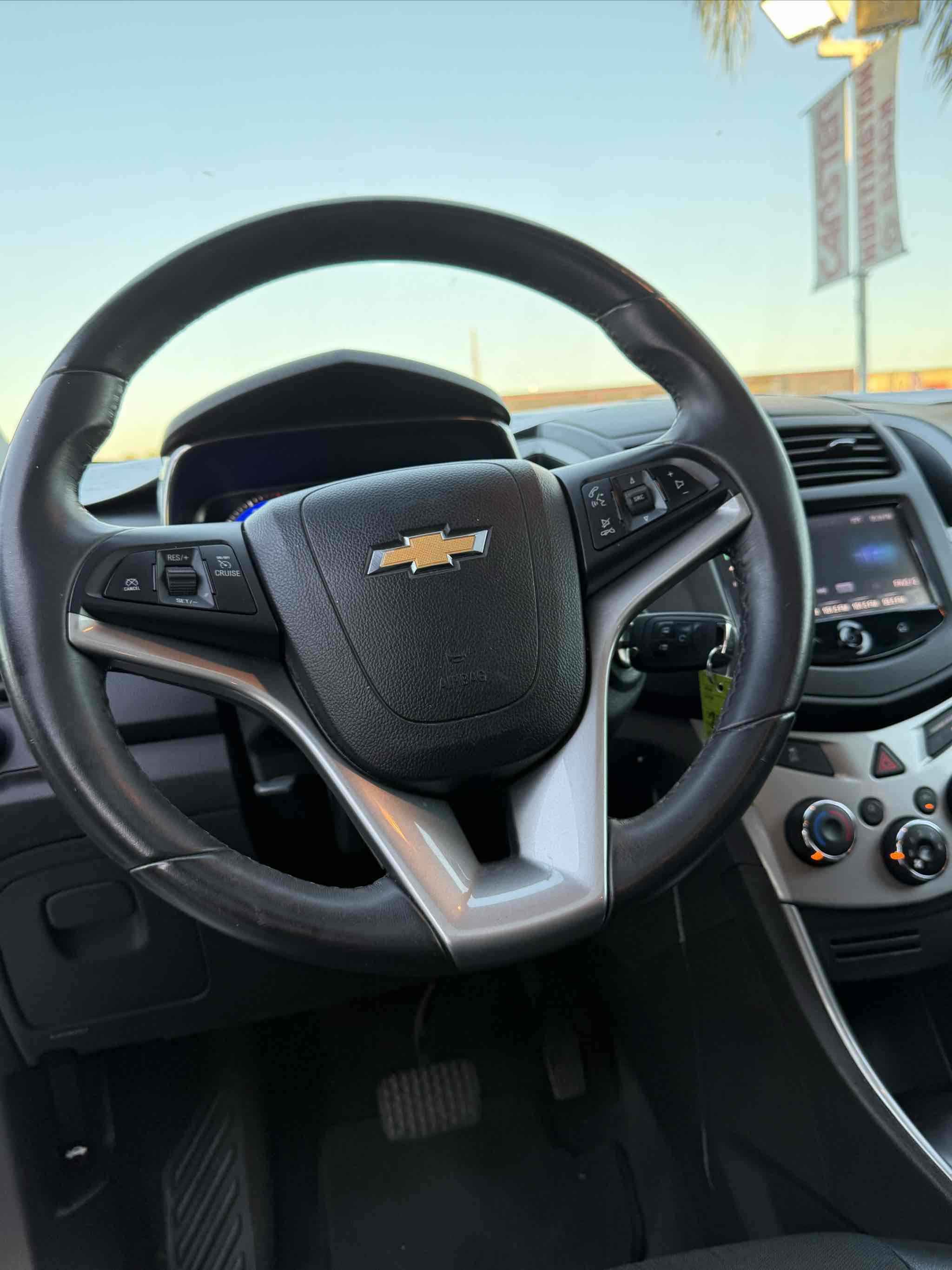Used 2015 Chevrolet Trax LT w/ LT Sun and Sound Package FWD image 81