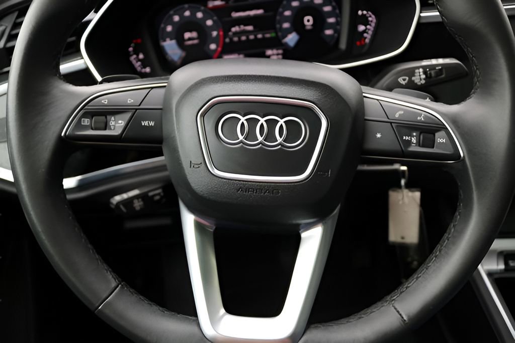Used 2025 Audi Q3 2.0T Premium image 20