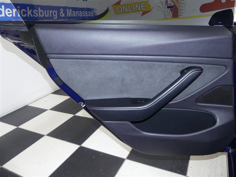 Used 2018 Tesla Model 3 Long Range image 23