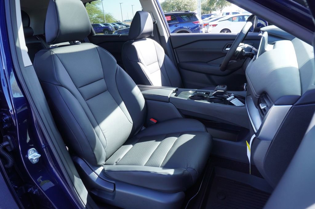 New 2026 Nissan Rogue SV image 12