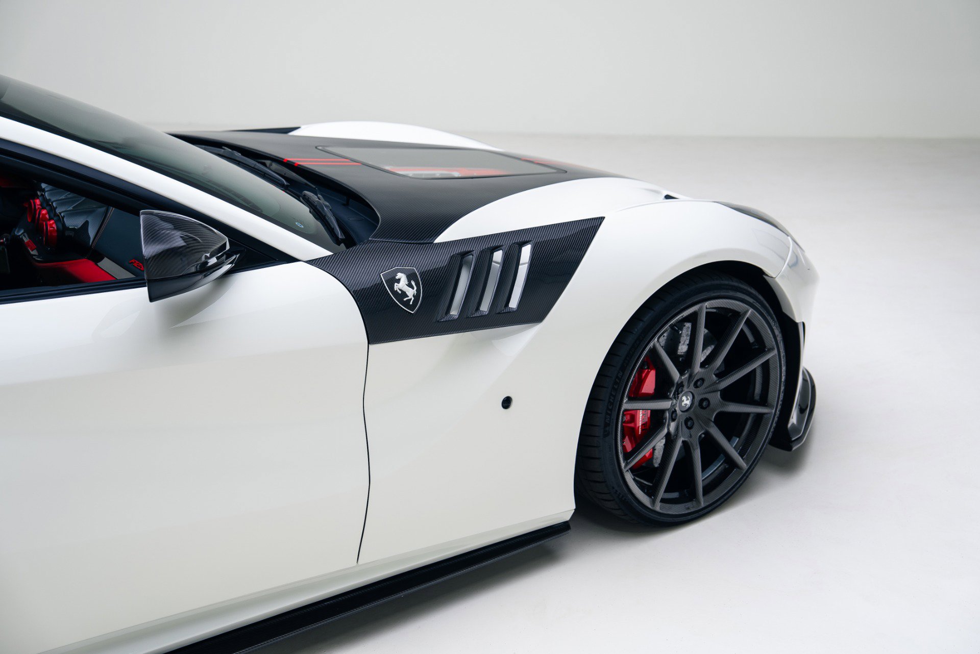 Used 2016 Ferrari F12 Berlinetta image 24