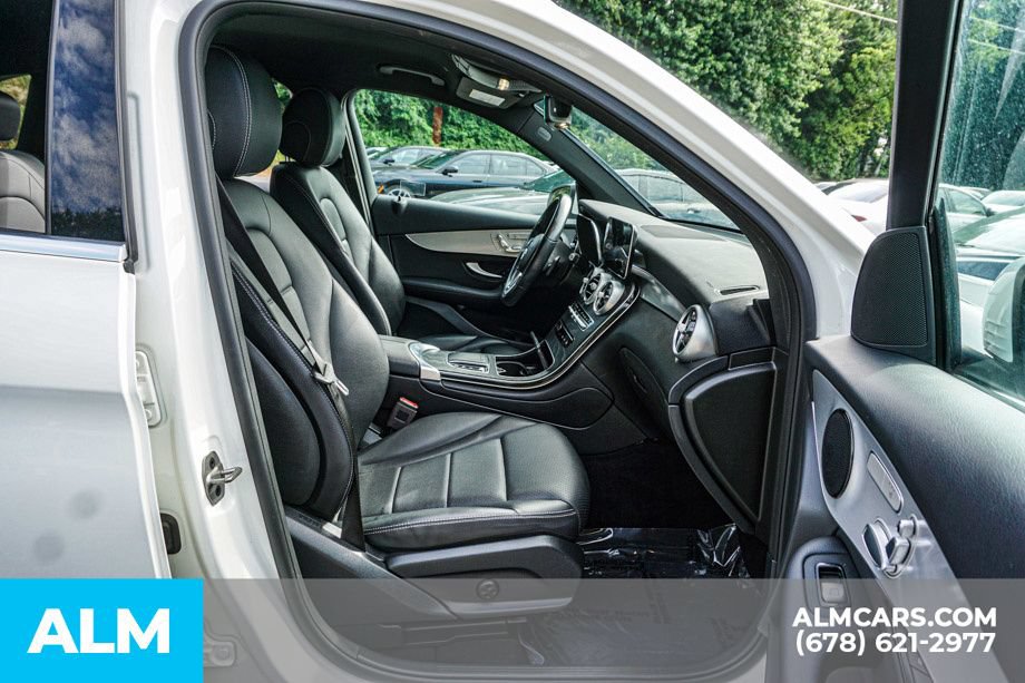 Used 2022 Mercedes-Benz GLC 300 image 22