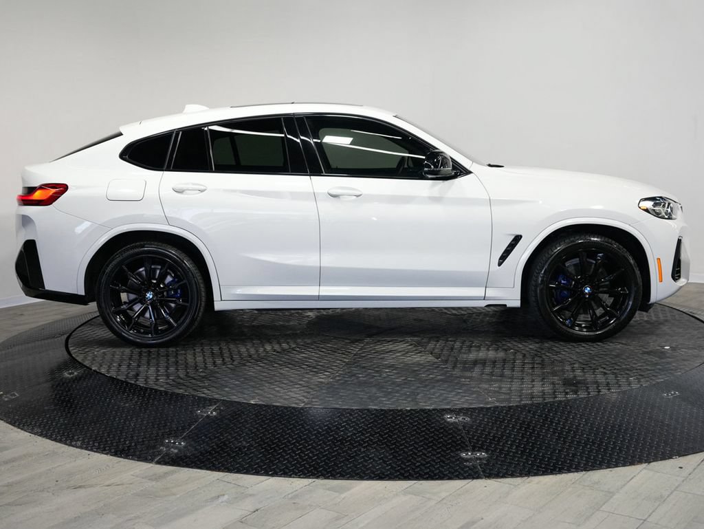 Used 2024 BMW X4 M40i AWD/4WD image 5