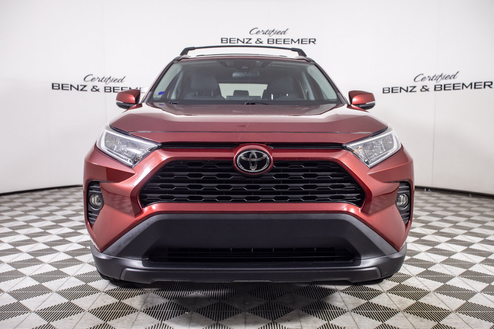 Used 2021 Toyota RAV4 XLE w/ Carpet Mat Package (TMS) FWD image 5